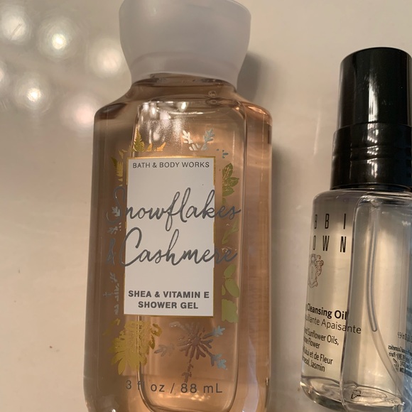 Sample kit Bobbi Brown, Benefit & more. Never used - Picture 4 of 4